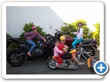 Leticia na RR1000 ViVian na cb 450 Felipe e Bia na mini moto